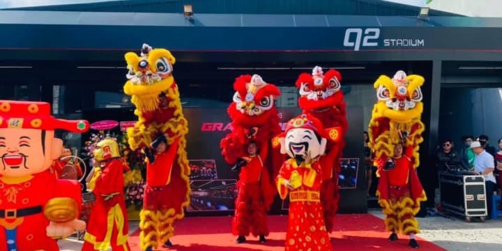 Mascot Sự Kiện Khai Trương Chuyên Nghiệp Thu Hút Đám Đông